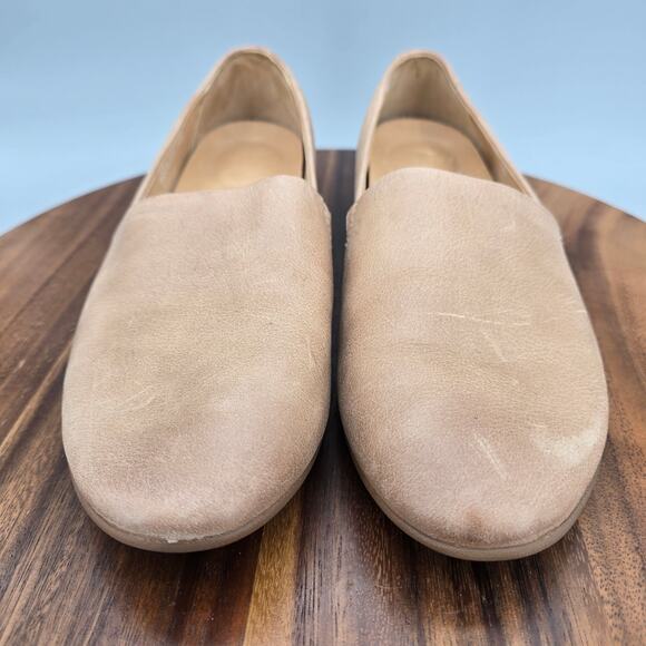 Dansko Tan Women's Flats - Picture 2 of 7